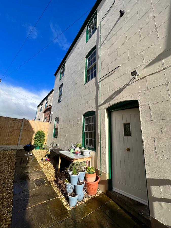 The Hideaway Holywell 1 Apartment Exterior foto