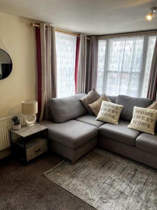 The Hideaway Holywell 1 Apartment Exterior foto