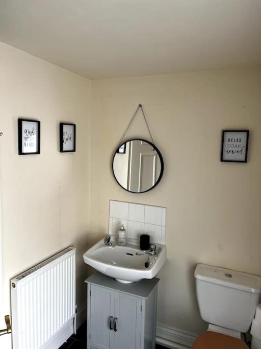 The Hideaway Holywell 1 Apartment Exterior foto