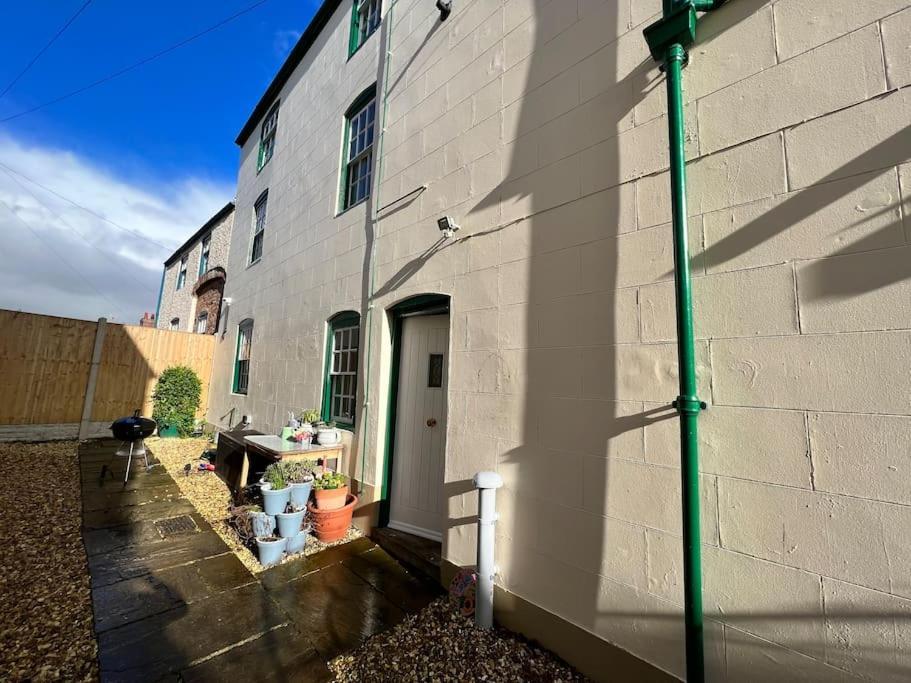 The Hideaway Holywell 1 Apartment Exterior foto